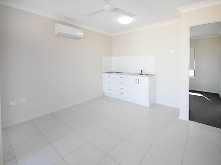 67A Innes Drive, Deeragun - Photo 4