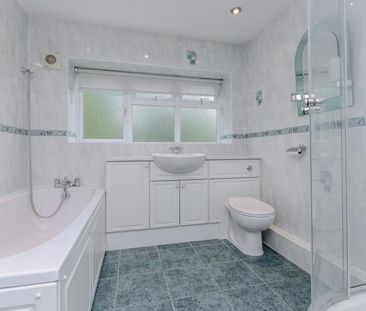 2 bedroom flat to rent - Photo 6