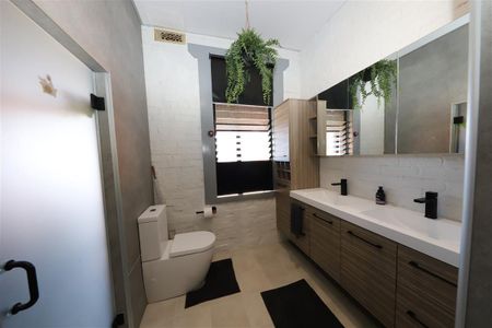 Main Street Location - Photo 2