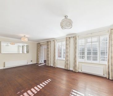 Cooper Road, Windlesham - 4 bedrooms Property for lettings - Seymours - Photo 3