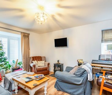 2 bedroom house to rent Violet Close, Bognor Regis, West Sussex, PO21 - Photo 1