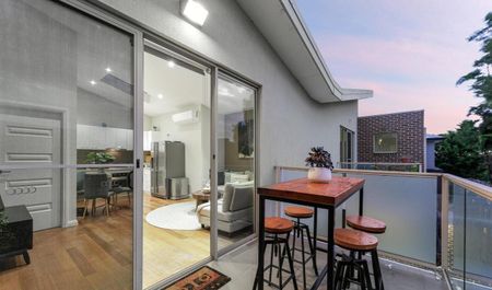 Contemporary Beachside Living - Photo 4