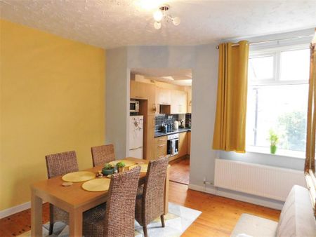 2 bedroom terraced house to rent - Photo 3