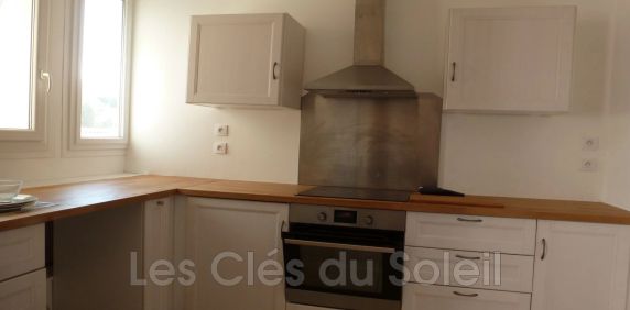 Location t2 2 pièces 40 m² La Valette-du-Var - Photo 2