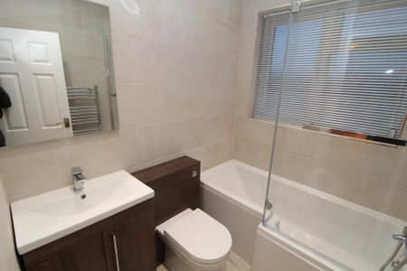 2 bedroom maisonette to rent - Photo 3