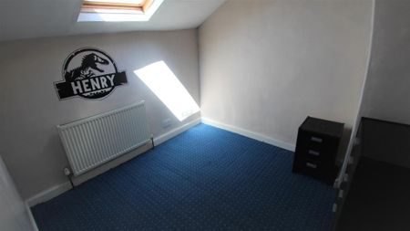 3 bedroom terraced house to rent - Photo 4
