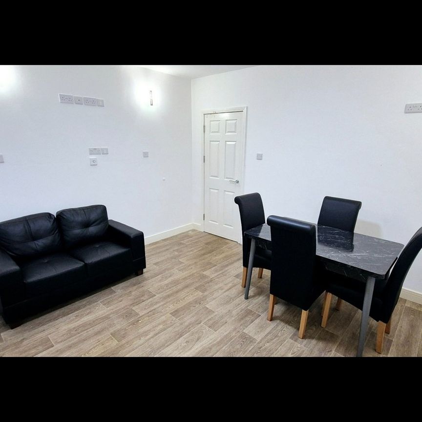 Room in a Shared House, Burngreave Road, S3 - Photo 1