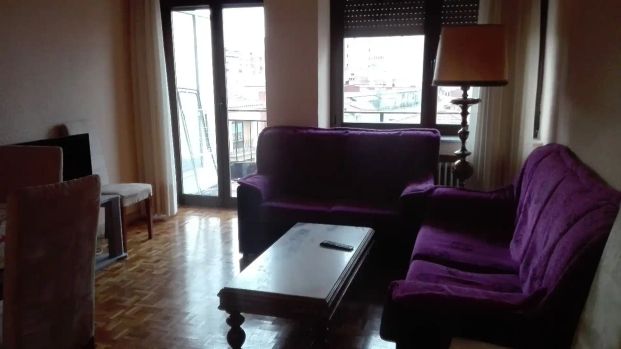 Piso de alquiler en Plaza de España, Garrido Sur - Photo 1