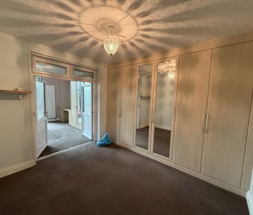 Spacious 4/5 bed semi-detached home on Repton Avenue, Derby. Set ov... - Photo 6