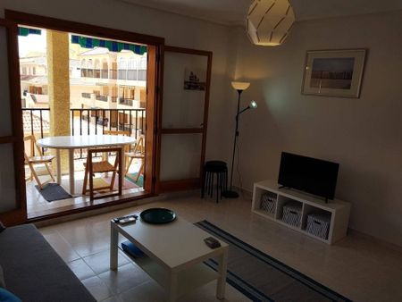 1 bedroom luxury Flat for rent in Torrevieja, Valencia - Photo 4