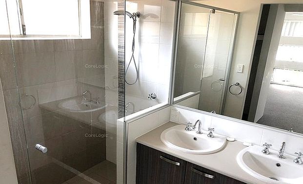 4 Lepley Lane, Hammond Park WA 6164 - Photo 1