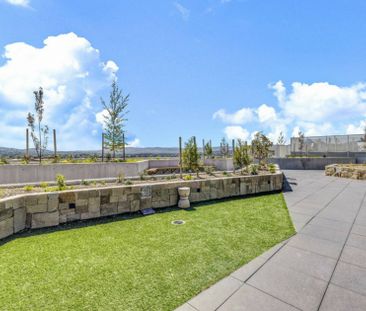 Low Maintenance living in the Heart of Tuggeranong! - Photo 1