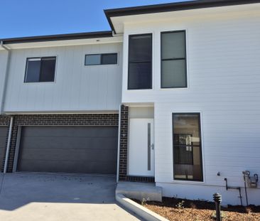 Three Bedroom Townhouse - Photo 1