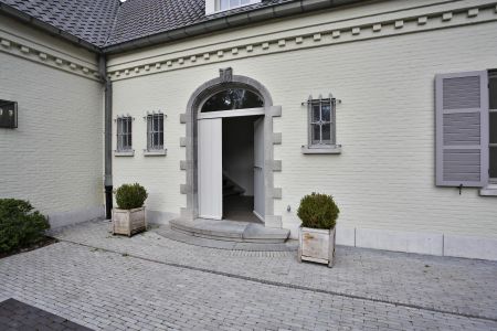 BRASSCHAAT - Ruime luxueuze villa met 5 slaapkamers en 4 badkamers op domein van 1,3 ha. - Photo 5