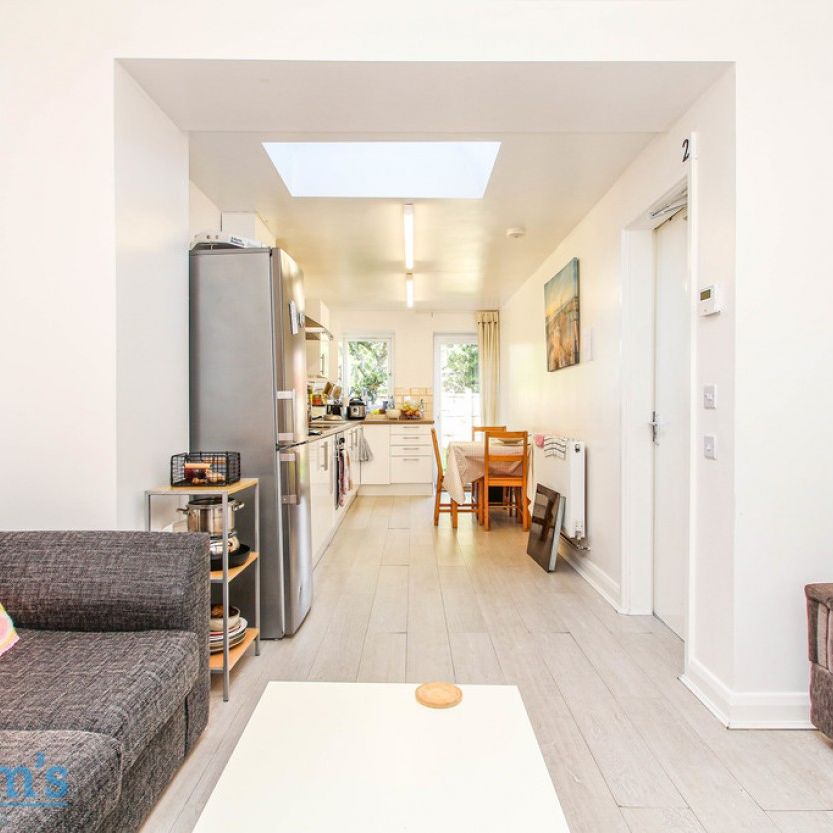 4 bed Semi-Detached House for Rent - Photo 1