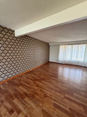 For Lease - 548 Simcoe Road, Bradford West Gwillimbury, Ontario - Photo 1