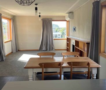 Three Bedroom Waverley - Photo 2