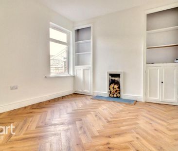 3 bedroom terraced house to rent - Photo 2