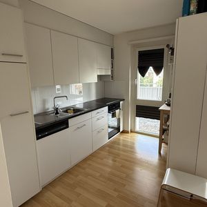 APPARTEMENT 21/2 PIÈCES À ZURICH - DISTRICT 4, MEUBLÉ, TEMPORAIRE - Foto 2