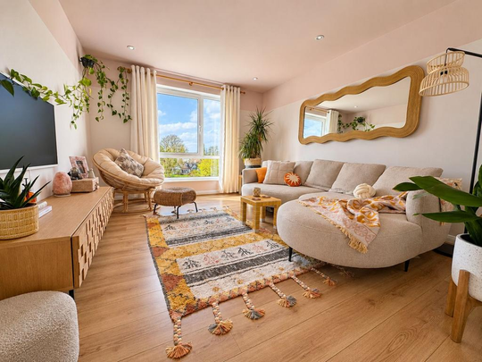 2 bedroom apartment to rent - Photo 1
