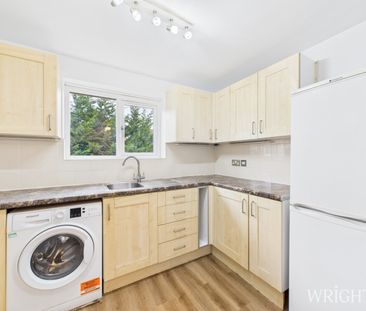 2 bedroom Flat - Dehavilland Close, Hatfield - Photo 3