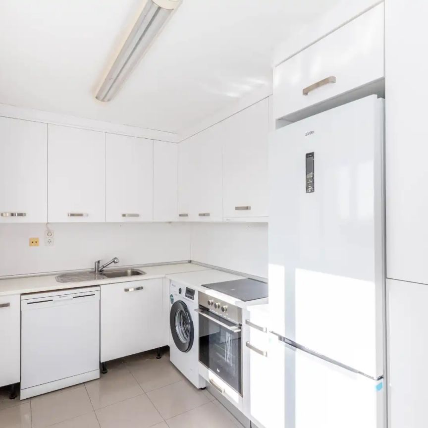 Ático de alquiler en Calle de San Miguel, Paseo Independencia - Photo 1