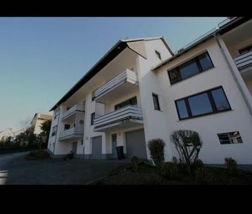 Zentral gelegene 2 Zimmer Wohnung mit Balkon und Garage - Photo 1
