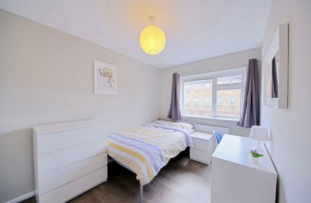 Room in a Shared Flat, Hereford Street, E2 - Photo 3