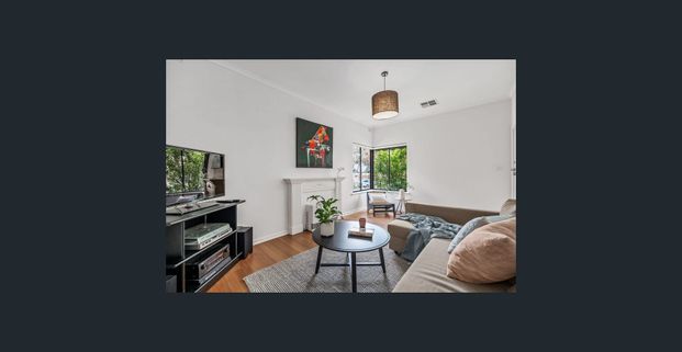 SPACIOUS HOMETTE , IN A GREAT LOCATION! (No need to register just attend the opens ) - Photo 1