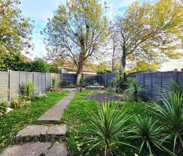 2 bedroom maisonette to rent - Photo 3