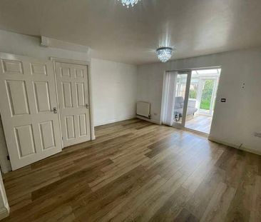 Kesteven Road, West Bromwich, B71 - Photo 2