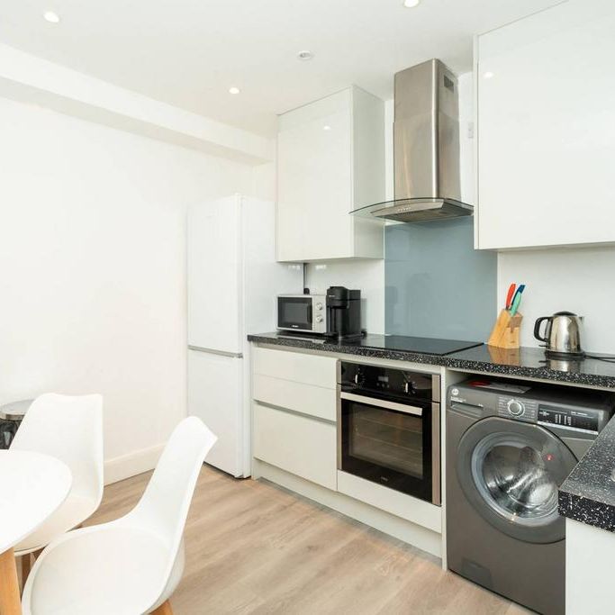 1 bedroom flat to rent - Photo 1