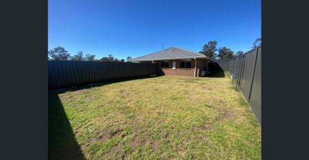 Two Bedroom Flat! - Photo 5