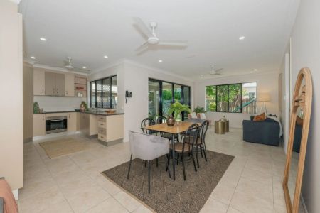 3 Dugong Crescent, Mount Louisa. - Photo 3