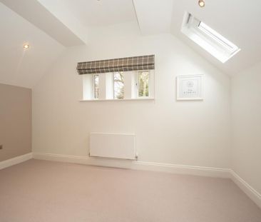 2 bedroom detached house to rent - Photo 5