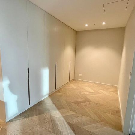 Level 25 Luxury three bedroom penthouse with beautiful harbour view for rent - Photo 5