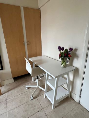 Room in a Shared House, Bounds Green Road, N11 - Photo 4