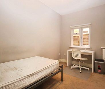 5 bedroom semi-detached house to rent - Photo 6