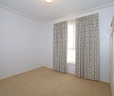 61 Phillip Avenue, Mount Austin NSW 2650 - Photo 2