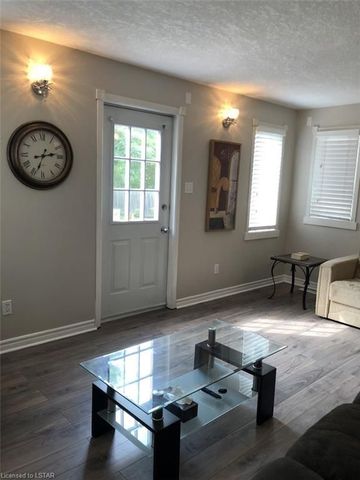 For Lease - 17 Sterling Street Unit# Upper, London East, Ontario - Photo 3