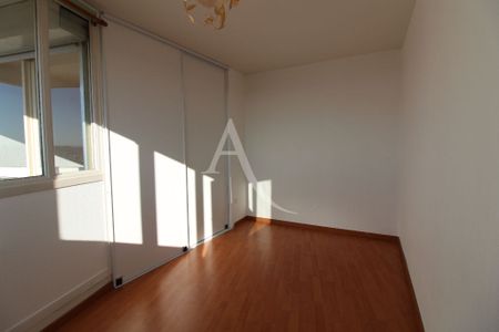 Location Appartement 1 pièce 41m² - Photo 2