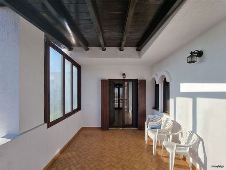 Μονοκατοικία 200 τ.μ. προς ενοικίαση - Photo 2