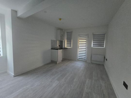 Sunnyhill Road, London SW16 - Photo 1