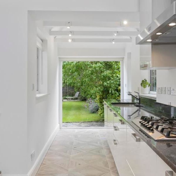 4 Bedroom House To Let - Photo 1