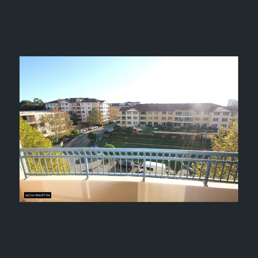 MGM MARTIN - TWO BEDROOM APARTMENT (BUILDING K3, LEVEL 5 IN LIFT) - Photo 1