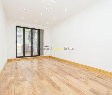 3 bedroom flat to rent - Photo 4