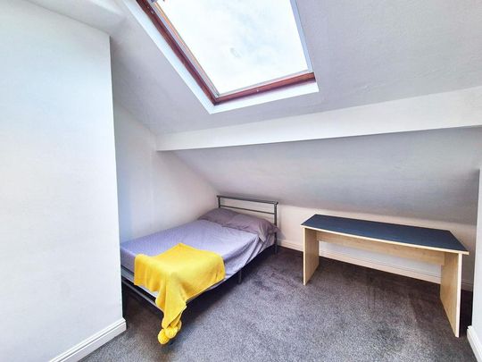 4 bedroom house share to rent - Photo 1