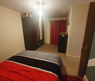 3 Bed Flat, Portland Road, SE25 - Photo 3