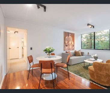 Stylish Two-Bedroom Living in the Heart of South Yarra - Photo 1