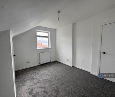 3 bedroom detached house to rent - Photo 4